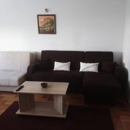 Apartman Пірот Екстер'єр фото