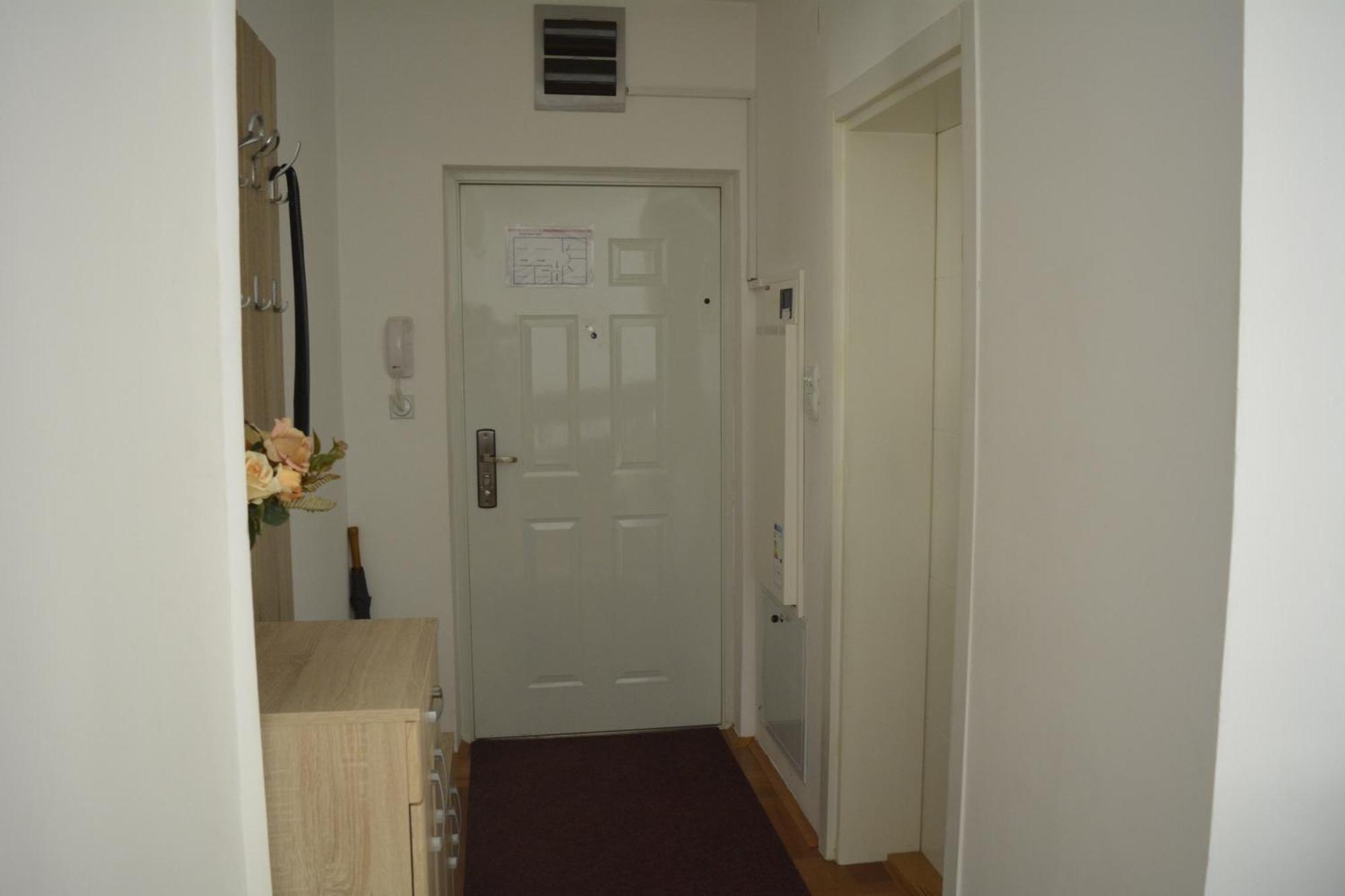 Apartman Пірот Екстер'єр фото
