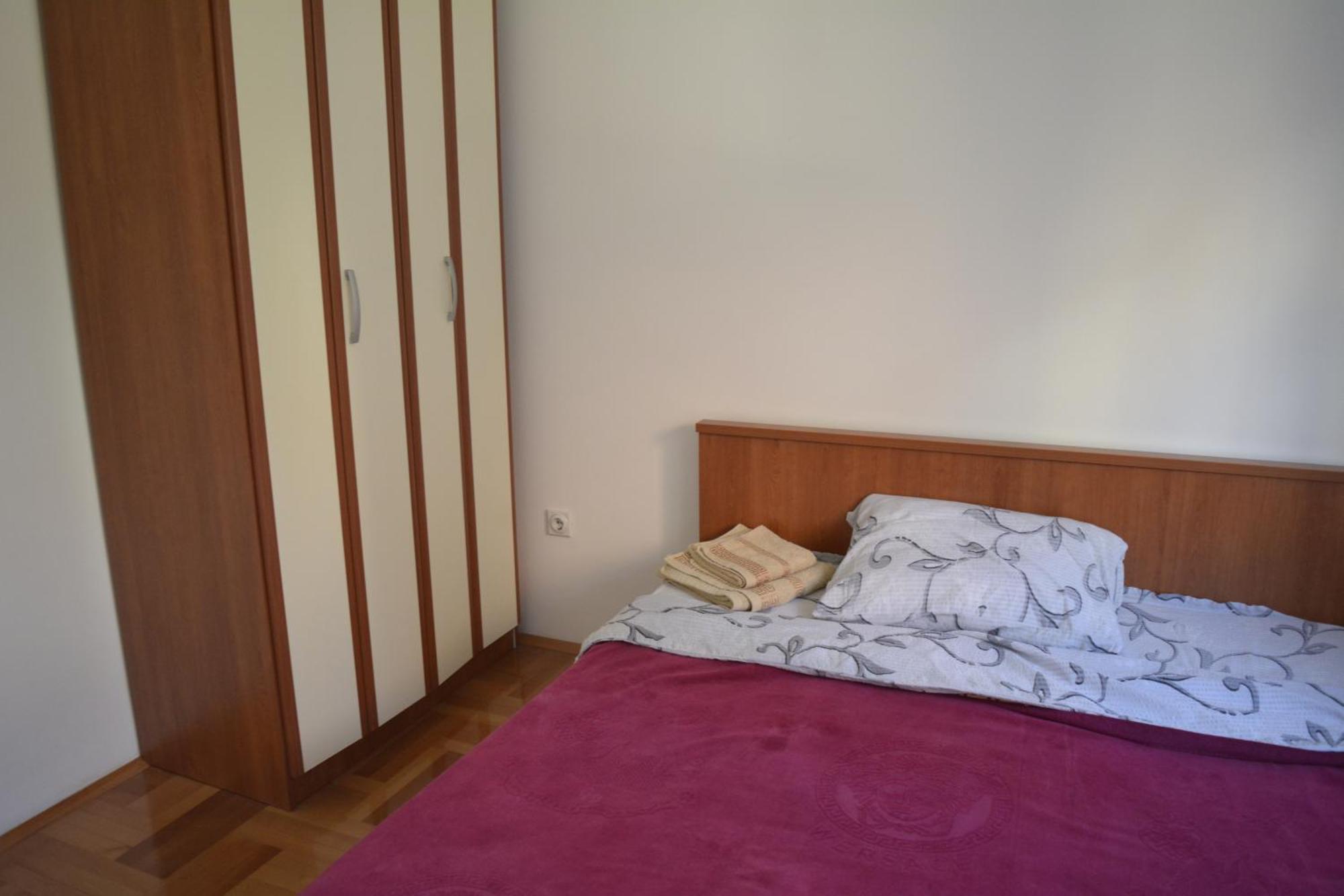 Apartman Пірот Екстер'єр фото