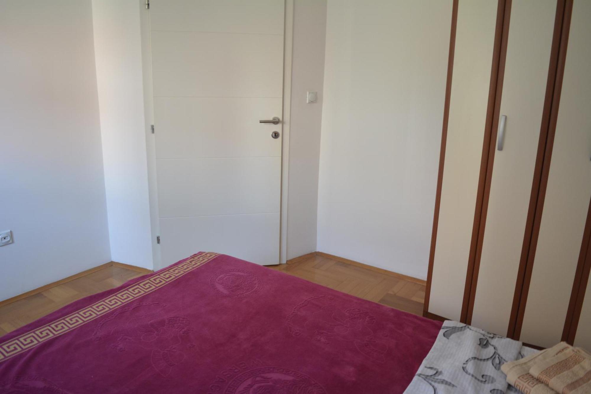 Apartman Пірот Екстер'єр фото